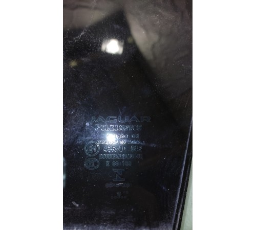 Стекло двери (заднее, левое)