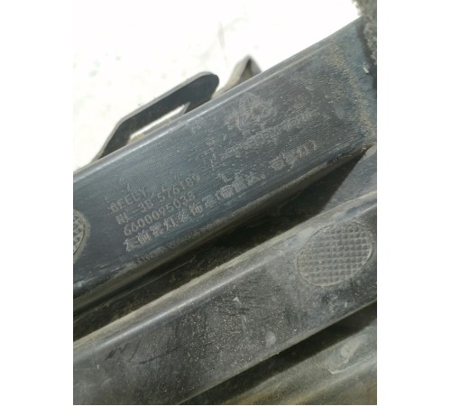 Накладка бампера передняя левая