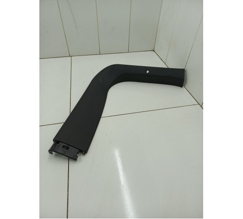 Обшивка двери крышки багажника левая верхняя