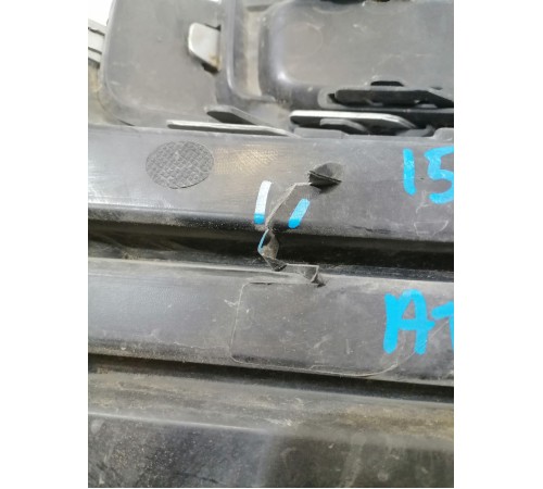 Накладка бампера передняя левая