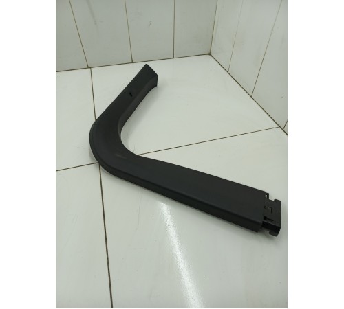 Обшивка двери крышки багажника левая верхняя