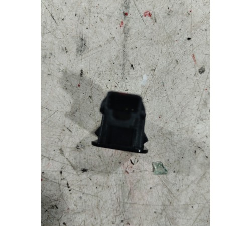 Плафон внутреннего освещения салона