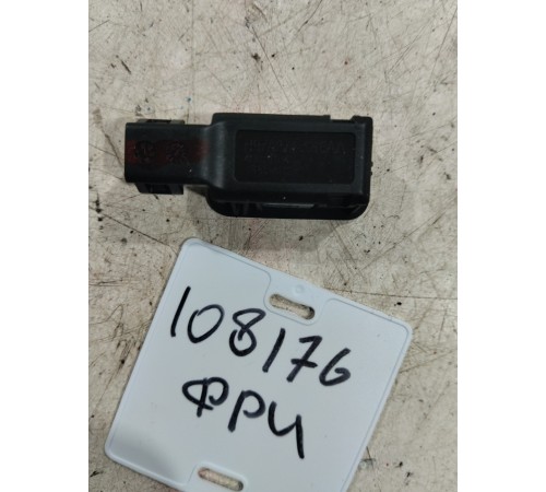 Плафон внутреннего освещения салона