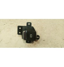 Кнопка стояночного тормоза