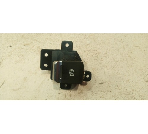 Кнопка стояночного тормоза