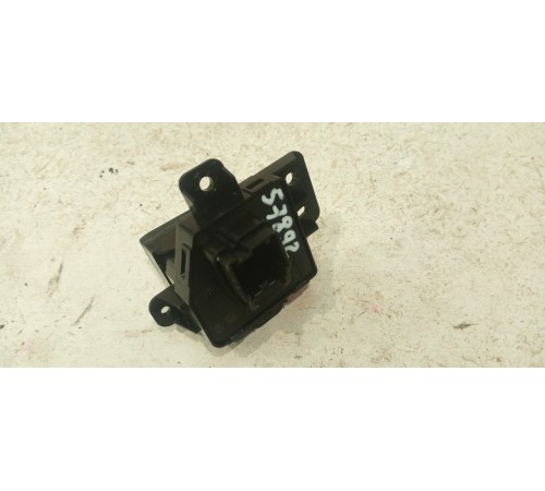 Кнопка стояночного тормоза