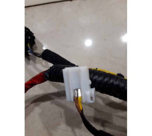 Электропроводка двери (задняя, левая)