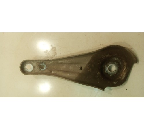Кронштейн задней балки(левый)