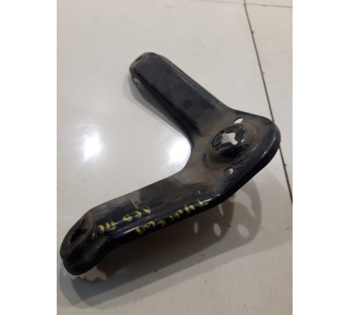 Кронштейн передней балки (левый)