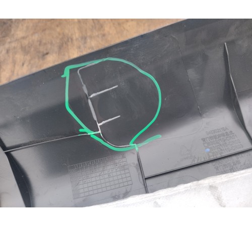 Обшивка двери крышки багажника