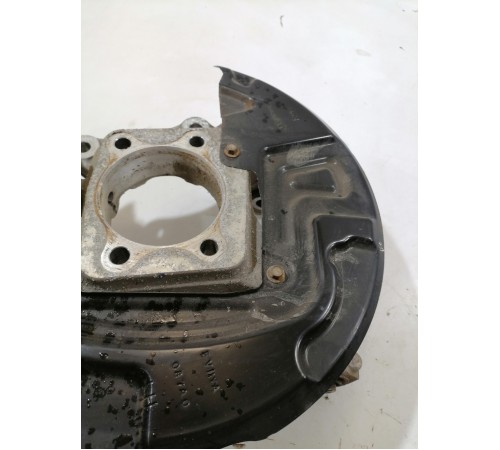 Кулак задний левый, цапфа