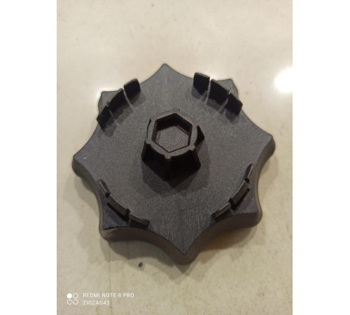 Крепление запасного колеса