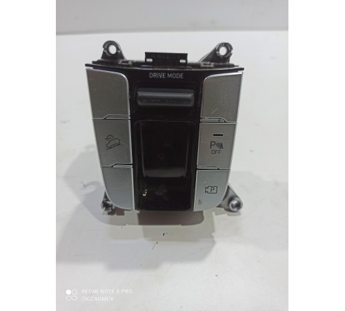 Блок кнопок центральной консоли