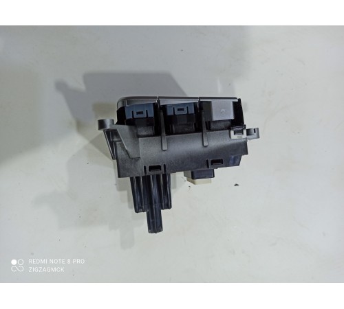 Блок кнопок центральной консоли