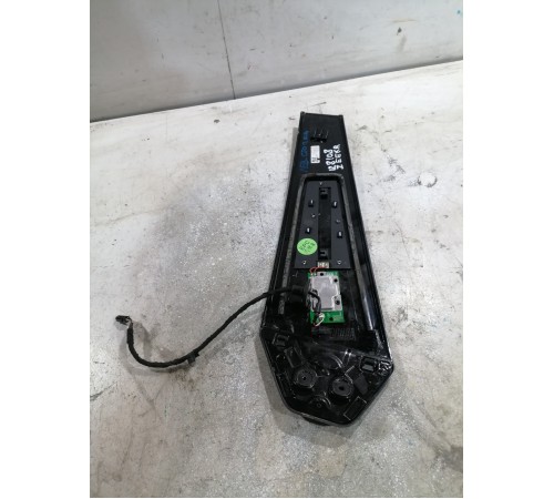 Внешняя центральная стойка левая