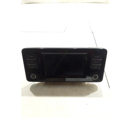 Магнитола (мультимедийный центр)