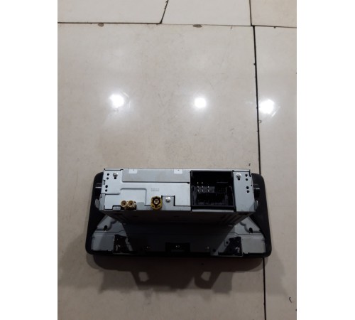 Магнитола (мультимедийный центр)