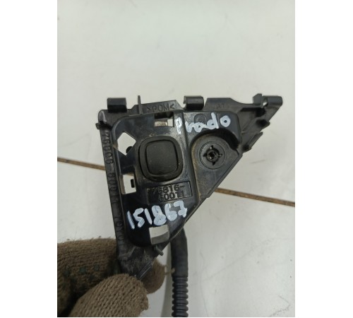 Кнопка открывания стекла багажника