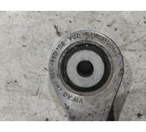 Стойка стабилизатора задняя