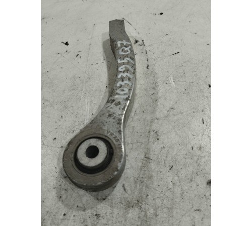 Стойка стабилизатора задняя