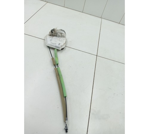 Замок двери передний правый