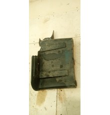 Пыльник двигателя правый