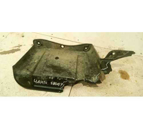 Пыльник двигателя правый