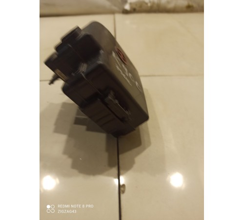 Клемма аккумулятора плюсовая