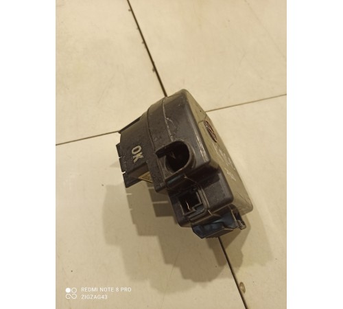 Клемма аккумулятора плюсовая