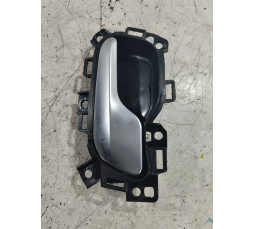 Ручка двери задняя правая внутренняя