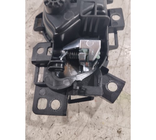 Ручка двери задняя правая внутренняя