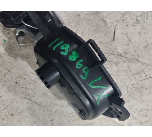 Ручка двери задняя правая внутренняя