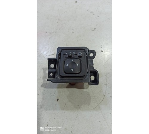 Джойстик управления регулировкой зеркал