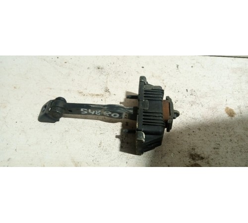 Ограничитель двери передний левый