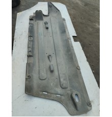 Защита днища антигравийная правая