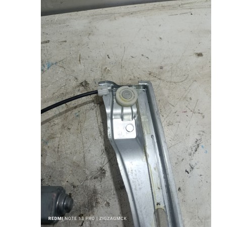Стеклоподьемник задний левый