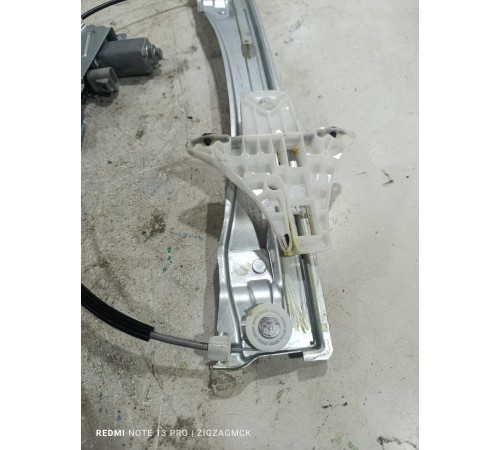 Стеклоподьемник задний левый