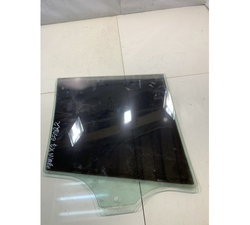 Стекло двери (заднее, левое)