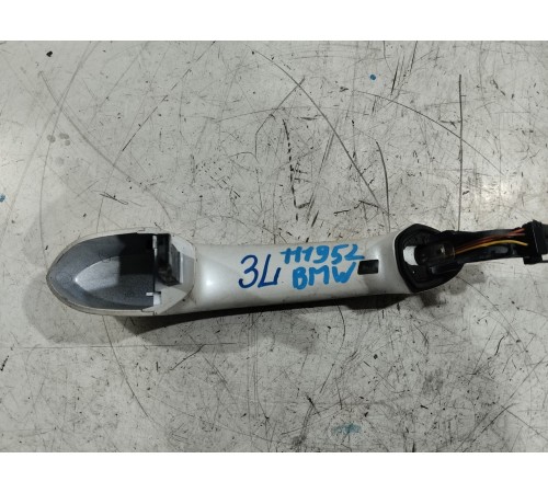 Ручка двери (задняя левая внешняя)