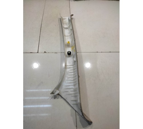 Обшивка стойки (передняя, правая)