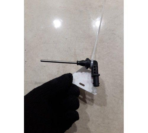 Датчик температуры охлаждающей жидкости в термостате