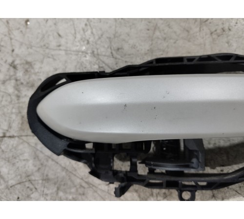 Ручка двери передняя правая