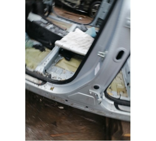 Порог левый с центральной стойкой