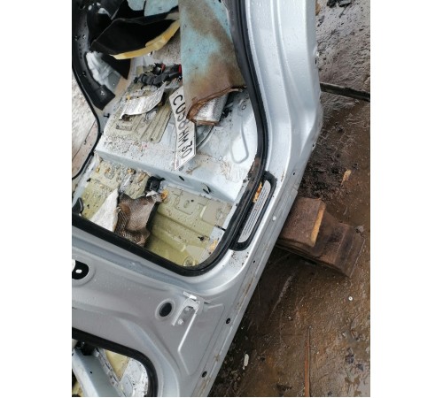 Порог левый с центральной стойкой