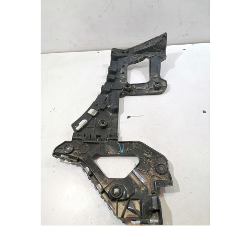 Кронштейн заднего бампера левый