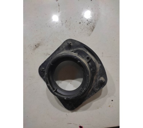 Пыльник заливной горловины