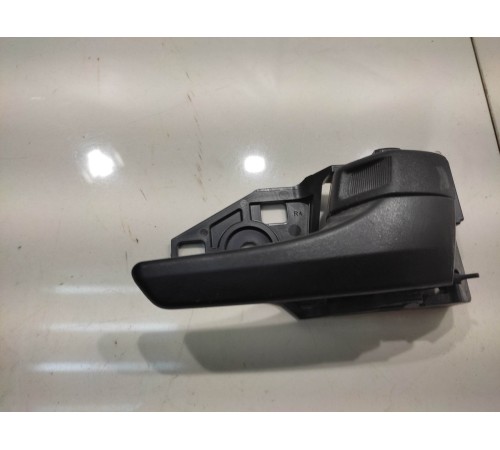 Ручка двери (передняя, правая, внутренняя)