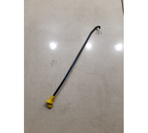 Держатель капота