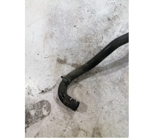 Патрубок системы охлаждения