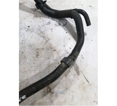 Патрубок системы охлаждения